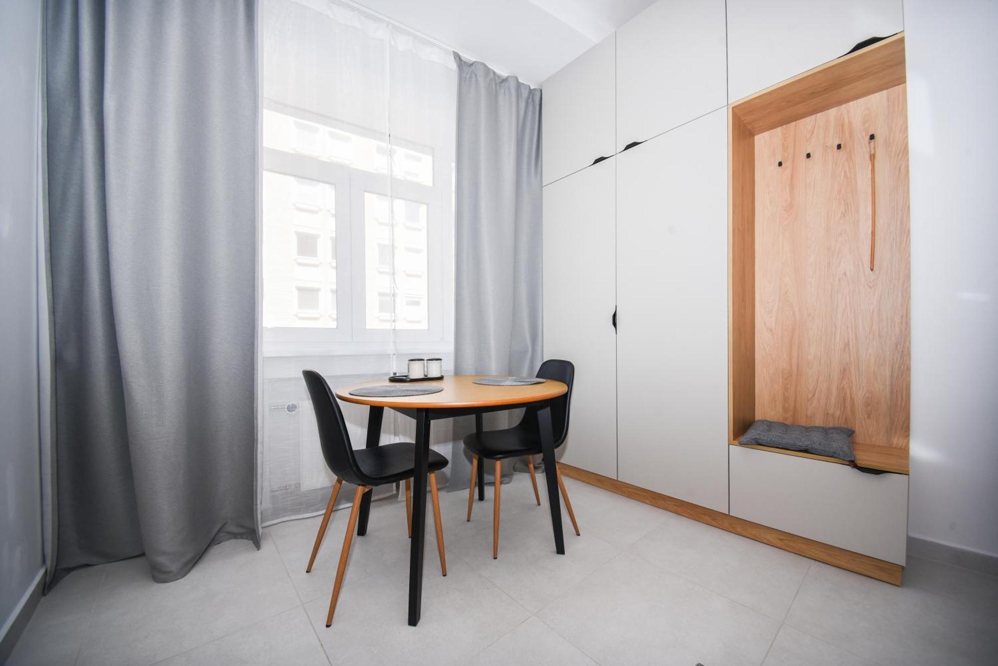 City Center Studio - Comfy & Modern Bratislava Extérieur photo