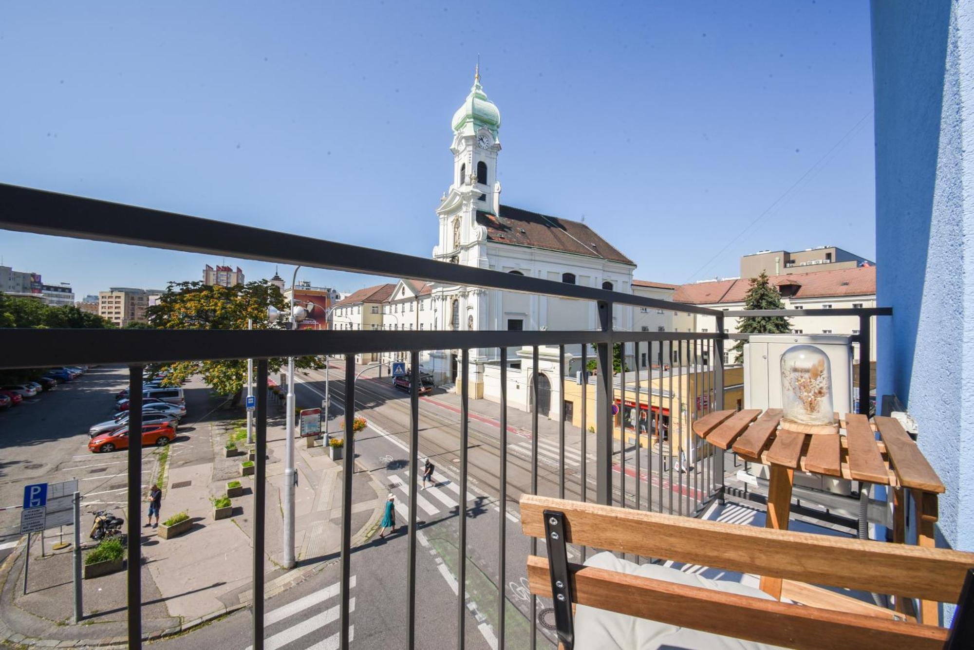 City Center Studio - Comfy & Modern Bratislava Extérieur photo