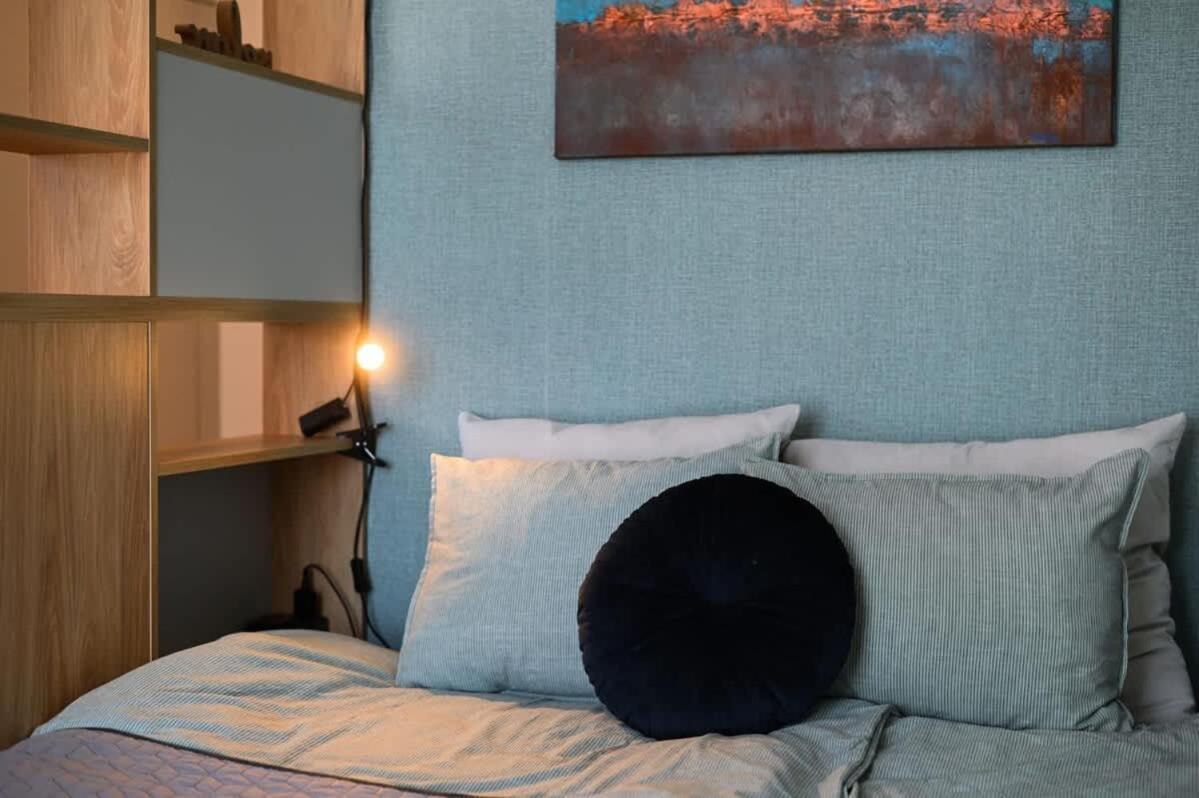 City Center Studio - Comfy & Modern Bratislava Extérieur photo